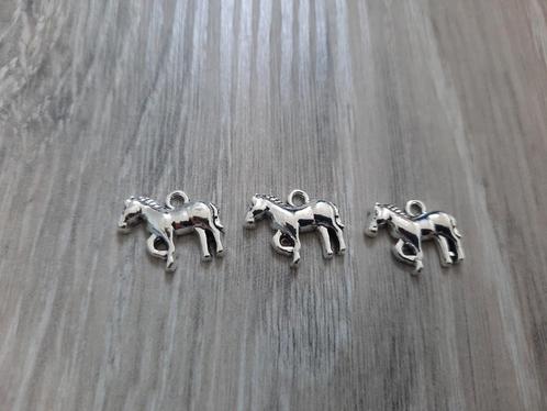 Paarden bedels, Hobby en Vrije tijd, Kralen en Sieraden maken, Nieuw, Bedel, Ophalen of Verzenden