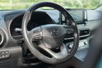 Hyundai Kona EV Premium 64 kWh Warmtepomp | Surf Blue | Lede, Gebruikt, Zwart, 174 min, Blauw