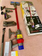 🌹Zeer netjes, Dyson v10 cycloon stofzuiger rood met doos, Witgoed en Apparatuur, Stofzuigers, Ophalen of Verzenden, Zo goed als nieuw