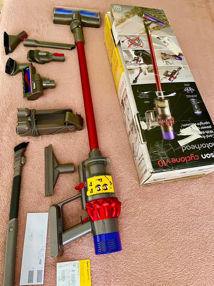 🌹Zeer netjes, Dyson v10 cycloon stofzuiger rood met doos, Witgoed en Apparatuur, Stofzuigers, Zo goed als nieuw, Stofzuiger, Reservoir
