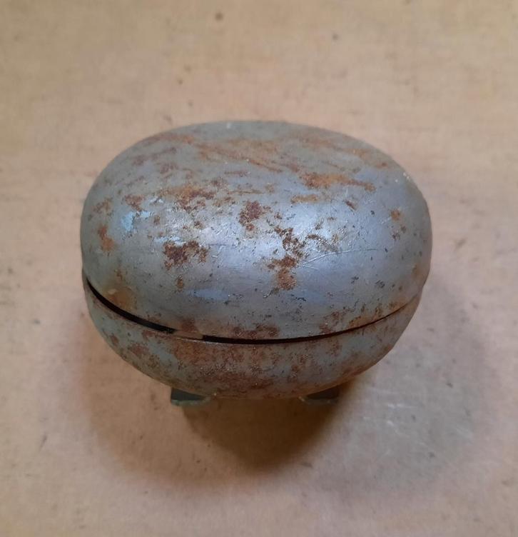 Oude Fietsbel Groot model 80mm, Fietsen en Brommers, Fietsaccessoires | Fietsbellen, Gebruikt, Ophalen of Verzenden
