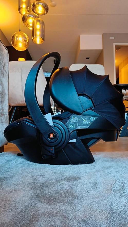 Stokke Izi Go be safe autostoeltje + Isofix compleet, Kinderen en Baby's, Autostoeltjes, Zo goed als nieuw, Overige merken, Isofix
