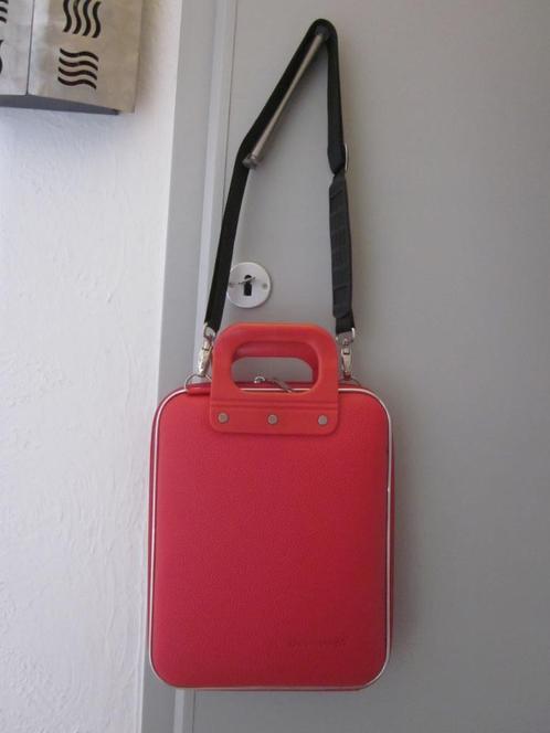 BOMBATA MICRO TABLETTAS, Computers en Software, Laptoptassen, Zo goed als nieuw, Aktetas, 11 inch of minder, Ophalen of Verzenden