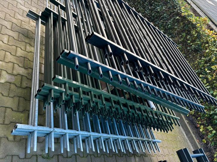 Partij Spijlenvakken/Hekwerk, Tuin en Terras, Tuinhekken en Hekwerk, Zo goed als nieuw, Spijlenhekwerk, IJzer, Ophalen