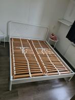 Wit metalen bed 160x200 met elektrische lattenbodems, Huis en Inrichting, Slaapkamer | Bedden, Ophalen, Ikea bed, Wit, Tweepersoons