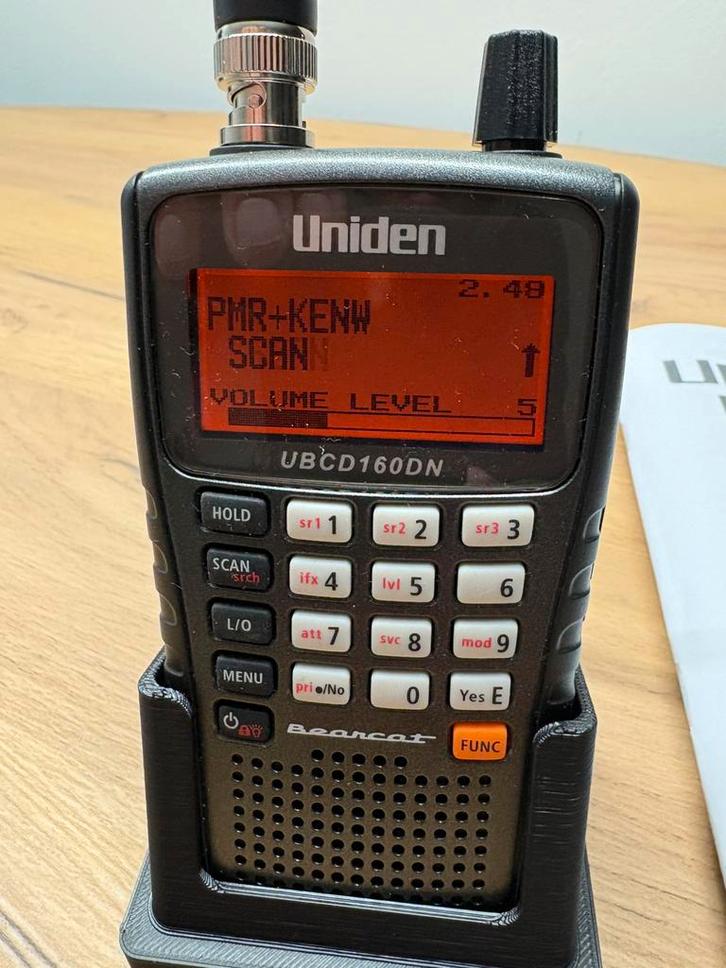 Uniden bearcat scanner ubcd160dn, Telecommunicatie, Scanners, Nieuw, 500 kanalen of meer, Ophalen of Verzenden
