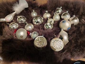 Antieke Kerstballen Set zilver met sneeuw kerst vogeltje beschikbaar voor biedingen