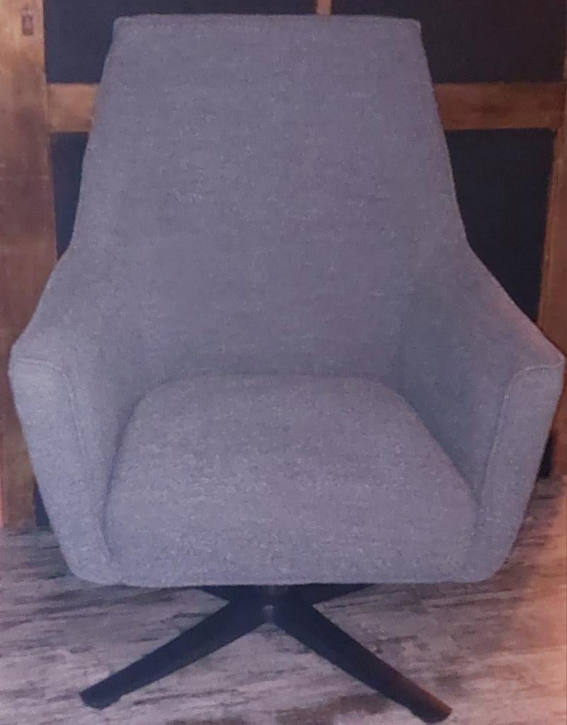 Te koop mooie draaifauteuil, Huis en Inrichting, Fauteuils, Ophalen, Zo goed als nieuw, Minder dan 75 cm, 50 tot 75 cm