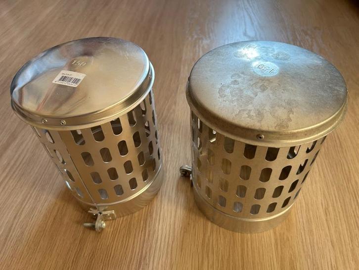 Twee kappen voor schoorsteen, Doe-het-zelf en Verbouw, Ventilatie en Afzuiging, Nieuw, Ophalen of Verzenden