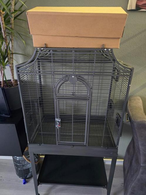 NIEUW! Montana madeira ! Gaat niet voor onder €150 weg., Dieren en Toebehoren, Vogels | Hokken en Kooien, Zo goed als nieuw, Vogelkooi