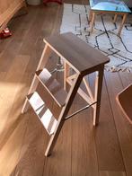 IKEA houten keukentrapje inklapbaar, Huis en Inrichting, Krukjes, Ophalen, Zo goed als nieuw, Hout