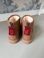Uggs classic mini logo zip, camel. Mt 38. Zgan, Kleding | Dames, Schoenen, Ophalen of Verzenden, Zo goed als nieuw, Bruin