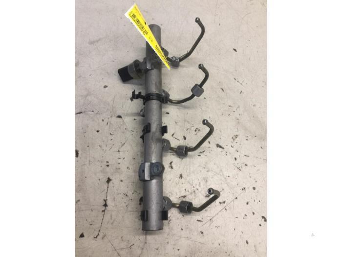 Galerij (Injectie) van een Audi A8, Auto-onderdelen, Brandstofsystemen, Audi, Gebruikt, 3 maanden garantie, Ophalen of Verzenden