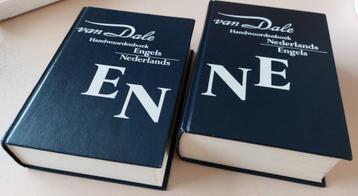 Nette set van Dale Handwoordenboek Engels-Ned en Ned-Engels beschikbaar voor biedingen