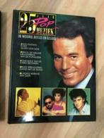 Pop Muziek 60-70-80 25 jaar in woord, beeld en geluid ZGAN, Ophalen of Verzenden, Zo goed als nieuw, Pop, Beeldje of Miniatuur