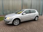 Opel Astra 1.6 |Garantie 16V 5D 2010 Grijs | luxe Uitvoering, Auto's, Voorwielaandrijving, 15 km/l, Zwart, 4 cilinders
