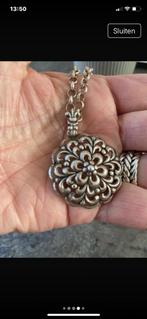 Zilveren  ketting met bloem hanger, Sieraden, Tassen en Uiterlijk, Kettingen, Ophalen, Zo goed als nieuw, Zilver, Met hanger