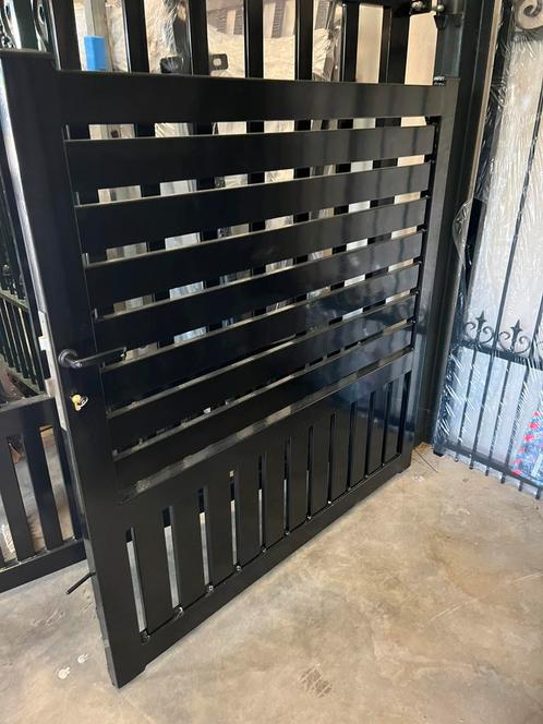 AANBIEDING MODERNE SIERPOORT INRIJPOORT TUINPOORT, Tuin en Terras, Tuinpoorten, Zo goed als nieuw, Draaipoort, 100 tot 150 cm