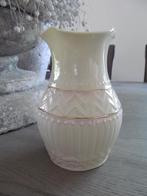 Vaas Belleek Ireland, Overige kleuren, Aardewerk of Porselein, Ophalen of Verzenden, Zo goed als nieuw