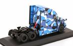 Atlas 1:43 Freightliner Cascadia Truck, blue/camouflage 2018, Hobby en Vrije tijd, Modelauto's | 1:43, Overige merken, 19,95, -