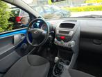 Toyota Aygo 1.0-12V Dynamic Blue Apk |Airco |5DR | C1 / 107, Auto's, Toyota, Voorwielaandrijving, Gebruikt, 68 pk, Origineel Nederlands