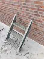 Gegalvaniseerde trapje, Ophalen, Zo goed als nieuw, Trap, Minder dan 2 meter
