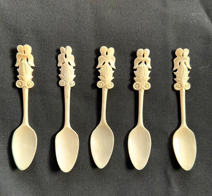 Antieke Eierlepeltjes van Been - Set van 5, Antiek en Kunst, Antiek | Bestek, Ophalen of Verzenden