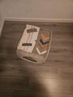 Mooie poef, Ophalen, Zo goed als nieuw, Rond