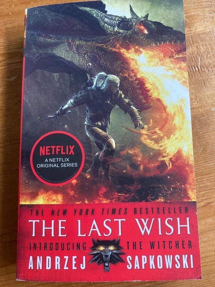 Boek The last wish – Introduction of The Witcher, Boeken, Fantasy, Zo goed als nieuw, Ophalen of Verzenden