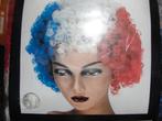 Nieuw ! Krullen - pruik rood / wit / blauw - Carnaval, Carnaval, ., Nieuw, Ophalen of Verzenden