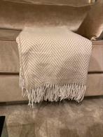 Beige plaid, Huis en Inrichting, Woonaccessoires | Plaids en Woondekens, Ophalen of Verzenden