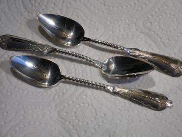 Prachtige oude zilveren theelepels, tulp motief, 3 stuks beschikbaar voor biedingen