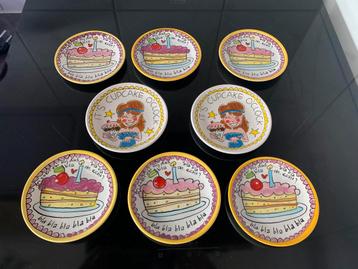 Blond amsterdam petit bordjes beschikbaar voor biedingen