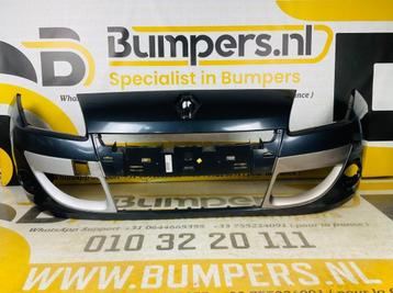 BUMPER Renault Scenic 3 2009-2012 VOORBUMPER 2-F6- 5825z beschikbaar voor biedingen