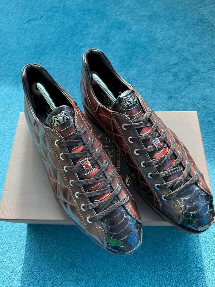 NIEUW Harris Sneakers UK10 Red, Kleding | Heren, Schoenen, Nieuw, Sneakers of Gympen, Overige kleuren, Verzenden