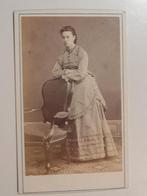 CDV 63 Carte de Visite Buitenland, Gebruikt, Verzenden, Foto, Klederdracht