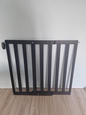TEAB Noma houten traphek zwart (prenatal) beschikbaar voor biedingen