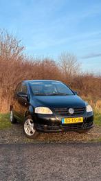 Volkswagen Fox 1.2 40KW 2006 Zwart | CARPLAY, Voorwielaandrijving, 4 stoelen, 1198 cc, Origineel Nederlands