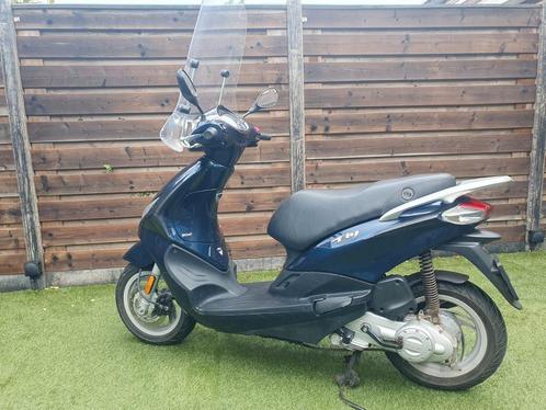 Piaggio New Fly, Fietsen en Brommers, Scooters | Piaggio, Gebruikt, Fly, Ophalen