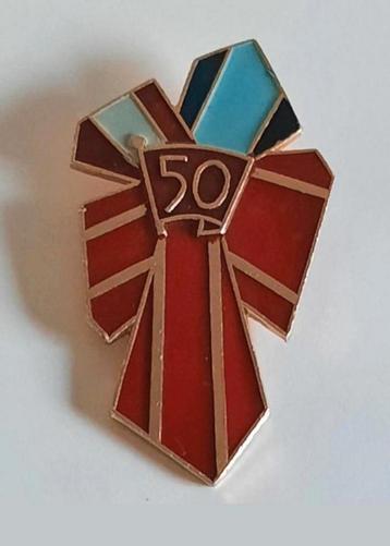 Vintage USSR 50 jaar grote broche beschikbaar voor biedingen