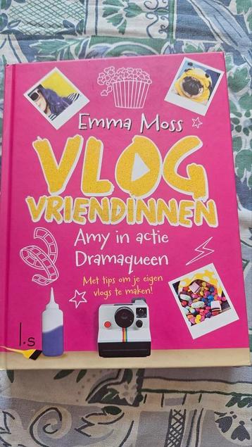 Emma Moss - Amy in actie - Dramaqueen beschikbaar voor biedingen