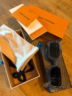 LOUIS VUITTON  LV Clash Low Square Sunglasses, Sieraden, Tassen en Uiterlijk, Zonnebrillen en Brillen | Heren, Overige merken