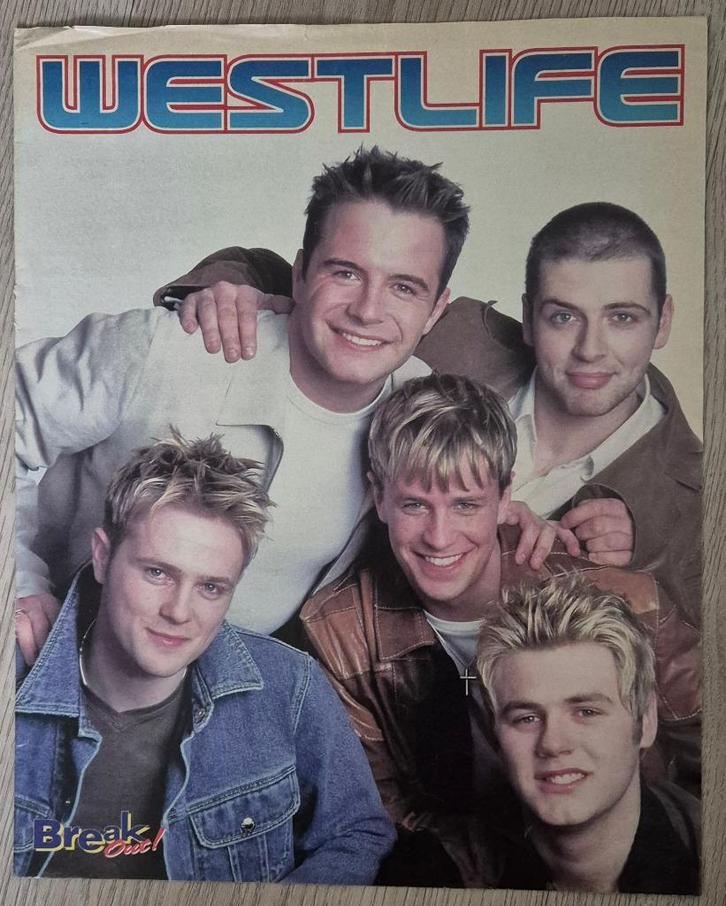 4 mooie posters WESTLIFE (HITKRANT , BREAK OUT & SH), Verzamelen, Posters, Zo goed als nieuw, Muziek, A4 of kleiner, Rechthoekig Staand