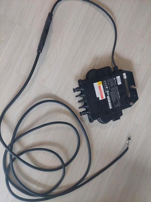 APSystems APS DS3-L + ECU-B, Doe-het-zelf en Verbouw, Elektra en Kabels, Zo goed als nieuw, Overige typen, Ophalen of Verzenden