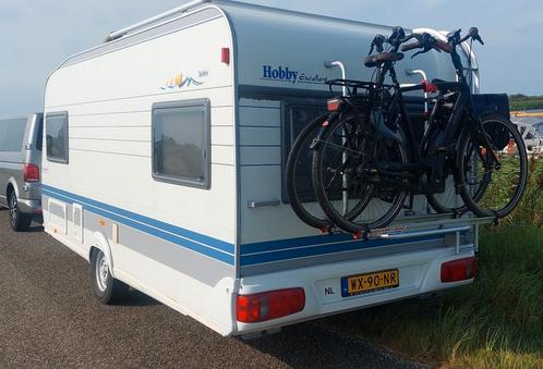 Te koop nette hobby 470 excellent, Caravans en Kamperen, Caravans, Particulier, tot en met 4, Rondzit, Hobby, Dwarsbed, 4 tot 5 meter