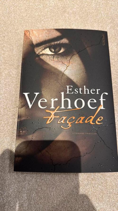 Esther Verhoef - Façade, Boeken, Thrillers, Zo goed als nieuw, Nederland, Ophalen
