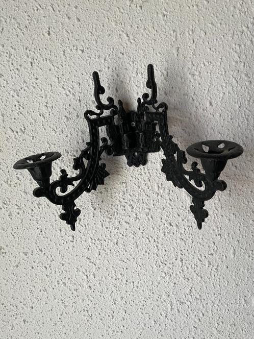 antieke giet? ijzeren kandelaar 2 armen voor aan de muur, Antiek en Kunst, Antiek | Kandelaars, Ophalen