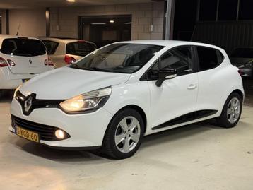 Renault Clio 1.5 dCi 90PK KeyLess CarPlay Clima Schadevrij beschikbaar voor biedingen