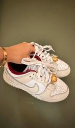 Nike dunk low SE just do it white phantom maat 36, Ophalen of Verzenden, Zo goed als nieuw, Wit, Sneakers of Gympen