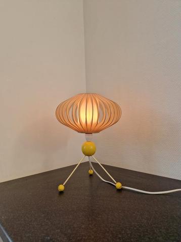Vintage space age tafellamp sputnik tripod ufo lamp beschikbaar voor biedingen
